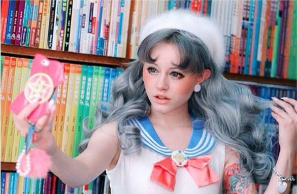 次元壁破了！真人版梦幻月野兔上线